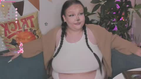 Lily online show from October 30, 4:52 pm