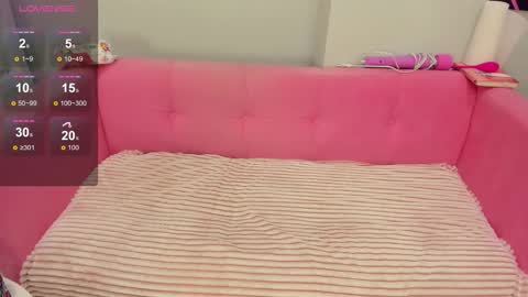 Lily online show from October 4, 7:03 am