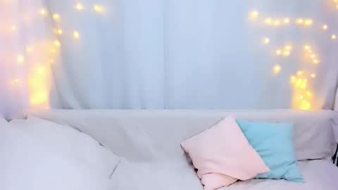 lilydavisss online show from February 11, 2:58 am