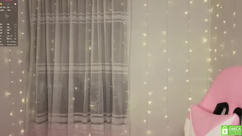 Snapshot of lilyrose1_ chatting on October 29, 11:40 pm You can call me Li ... online show from October 29, 11:40 pm