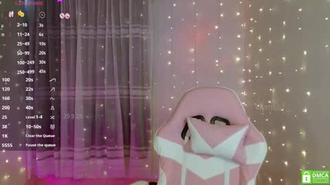 Snapshot of lilyrose1_ chatting on September 25, 8:17 pm You can call me Li ... online show from September 25, 8:17 pm