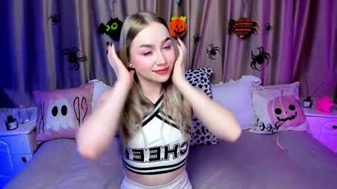 Lilian online show from October 28, 3:34 am