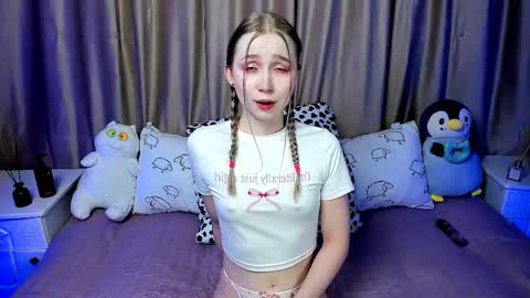 Lilian online show from February 19, 3:28 am