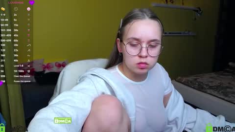 Lily online show from January 13, 8:13 pm