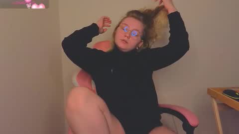 lime cat online show from November 22, 2:14 am