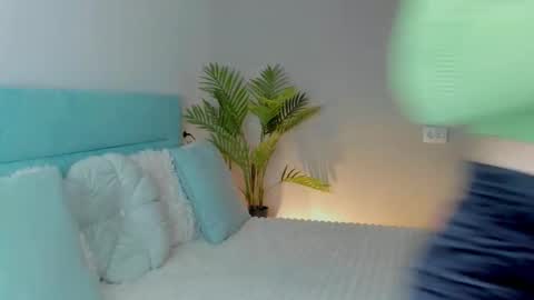 lina_muse_ online show from November 25, 4:09 pm