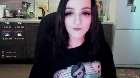 Lina 3  1715622743 online show from September 16, 8:33 am