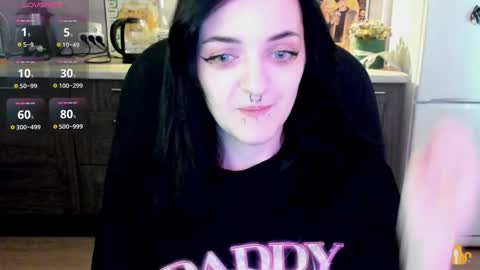 Lina 3  1715622743 online show from March 10, 7:44 am