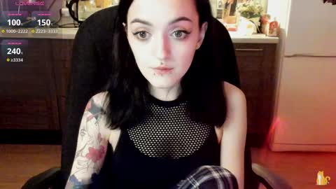 Lina 3  1715622743 online show from January 4, 3:17 pm