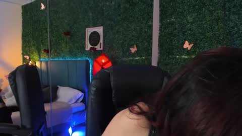 Lina  online show from March 26, 11:45 am