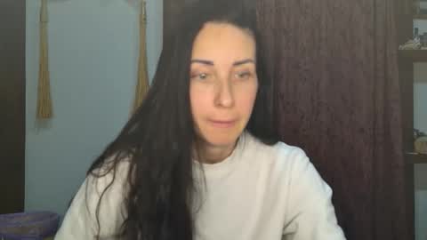 LinaLivee online show from February 1, 6:17 pm