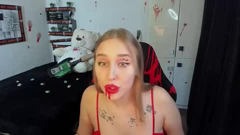 Snapshot of linatruly chatting on October 23, 9:54 pm Lina online show from October 23, 9:54 pm