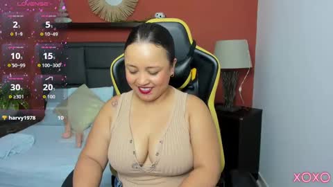 L I N D A online show from September 19, 8:30 pm