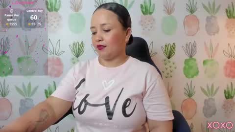 L I N D A online show from September 16, 7:33 pm