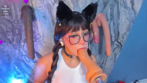 linda_sofi__ online show from March 18, 8:47 pm