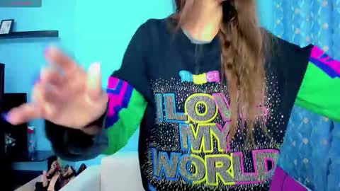 Linda online show from December 23, 3:21 am