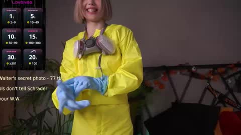 your Linda is back online show from October 30, 4:48 am