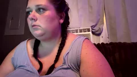 Snapshot of lindsey953 chatting on October 17, 1:42 am lindsey953 online show from October 17, 1:42 am