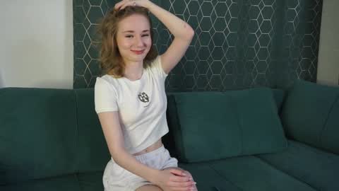 Elvina online show from February 1, 4:46 am