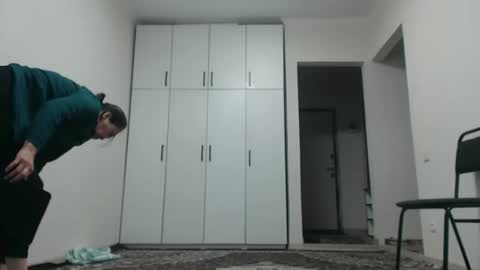 LinKissKiss online show from April 15, 7:42 am