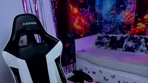 Tina online show from July 23, 5:32 pm