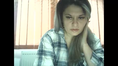 lionessmom online show from November 26, 7:53 am