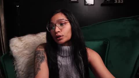 Snapshot of lireesa chatting on March 3, 3:49 am Lire online show from March 3, 3:49 am