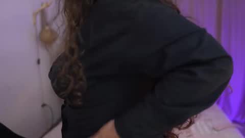 Lily see u on december 2 online show from November 27, 7:17 pm