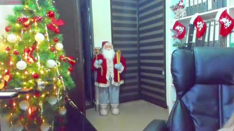 Snapshot of lisa2018 chatting on December 9, 5:29 am lisa online show from December 9, 5:29 am