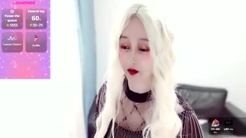 Snapshot of lisa9906 chatting on October 1, 10:15 pm lisaxxy online show from October 1, 10:15 pm