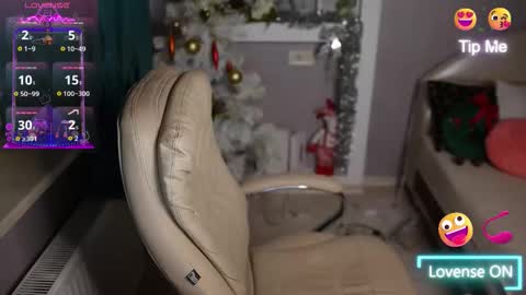 lisa_elfy online show from December 16, 3:29 pm