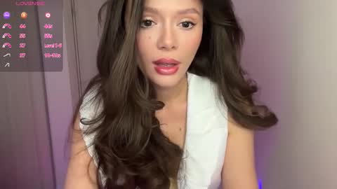 lisa_graham online show from March 22, 3:56 am