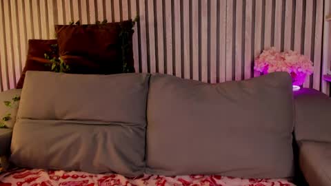 lisa_rabbit online show from April 17, 1:51 am