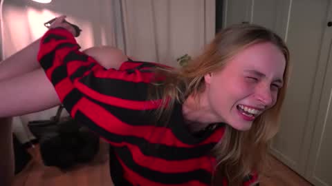 Elisabeth or Lisa online show from February 1, 8:07 pm