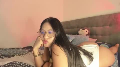 Lisa Thompson online show from October 11, 4:17 am