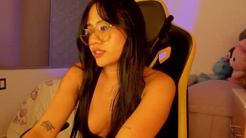 Lisa Thompson online show from December 23, 2:59 am