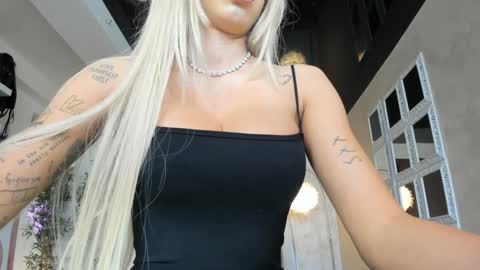 Snapshot of lisaakira chatting on March 10, 7:00 am onlyfans-lisaakira instagram-lisaakira9  twitter-lisaakira4 online show from March 10, 7:00 am