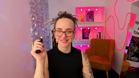 Lisa online show from March 10, 6:17 am