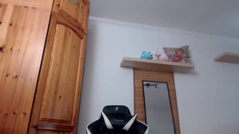 Lisaskybaby online show from February 26, 8:46 am