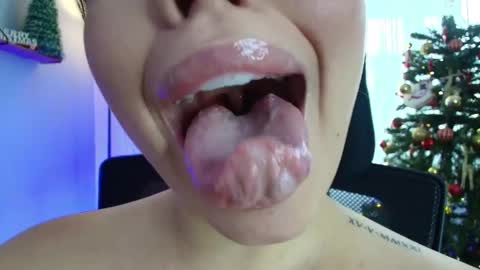 Lisbet online show from December 27, 6:42 pm