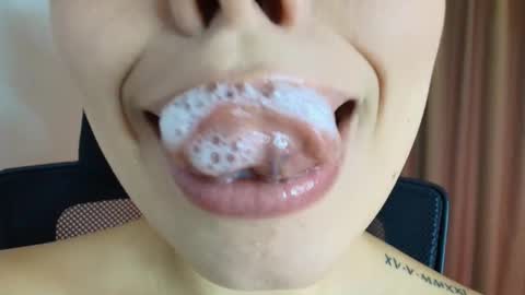 Lisbet online show from March 19, 3:05 pm