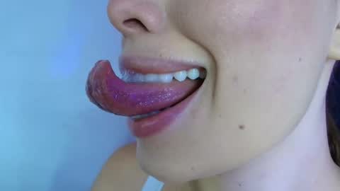 Lisbet online show from February 4, 7:39 pm