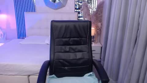 Andrea online show from March 23, 3:01 am