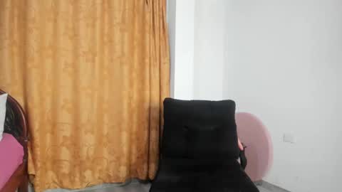 lissa_petitee online show from February 23, 1:53 am