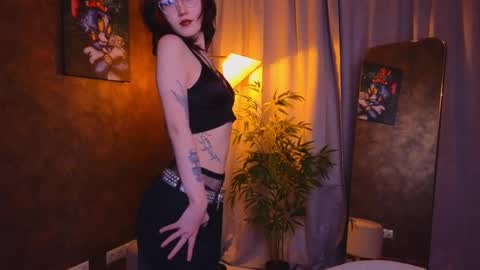 lissaros online show from February 5, 5:20 am