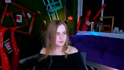 Lissa Telor online show from June 15, 9:09 am