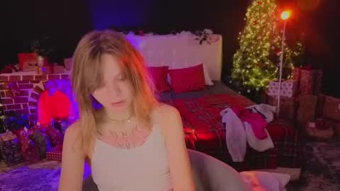 Lena online show from December 18, 9:47 am