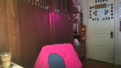 litlebabygoddess online show from November 7, 10:04 pm