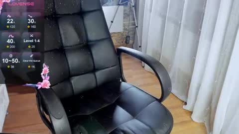 little__boss online show from September 19, 7:02 pm