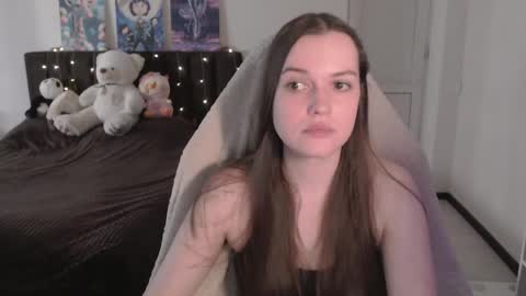 little__flowers online show from April 4, 9:52 am